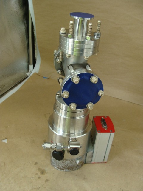PFEIFFER TURBO PUMP D-35614 ASSLAR TMU 071-003 VACUUM PUMP D-35614 ASSLAR TC100