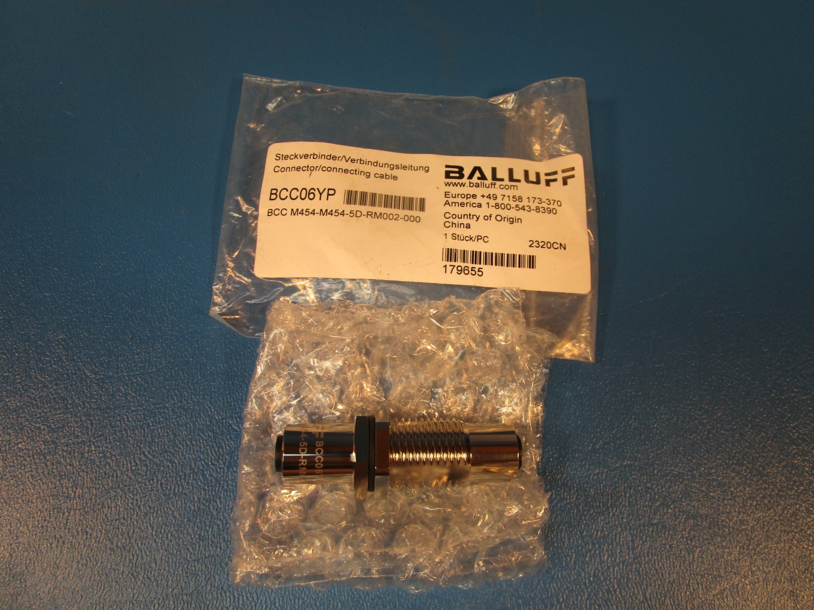 Balluff BCC06YP, BCC M454-M454-5D-RM002-000 Bulkhead, STRAIGHT, 4 Pins