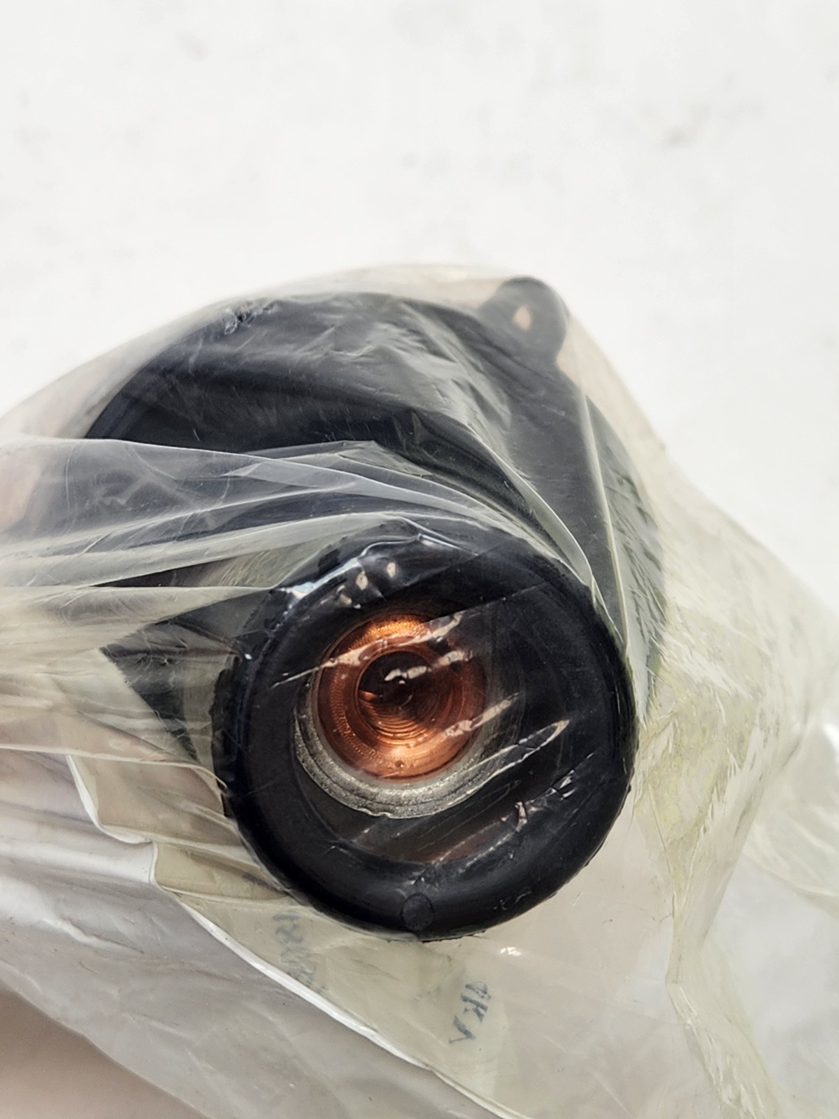 NEW IN PACK – Eaton # LBI215 Bushing Well Loadbreak Insert 8.3/14.4kV 200A