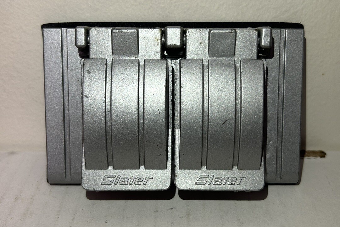 Slater Flip Lid #3780 Weather Resistant Plate With Gasket NOS