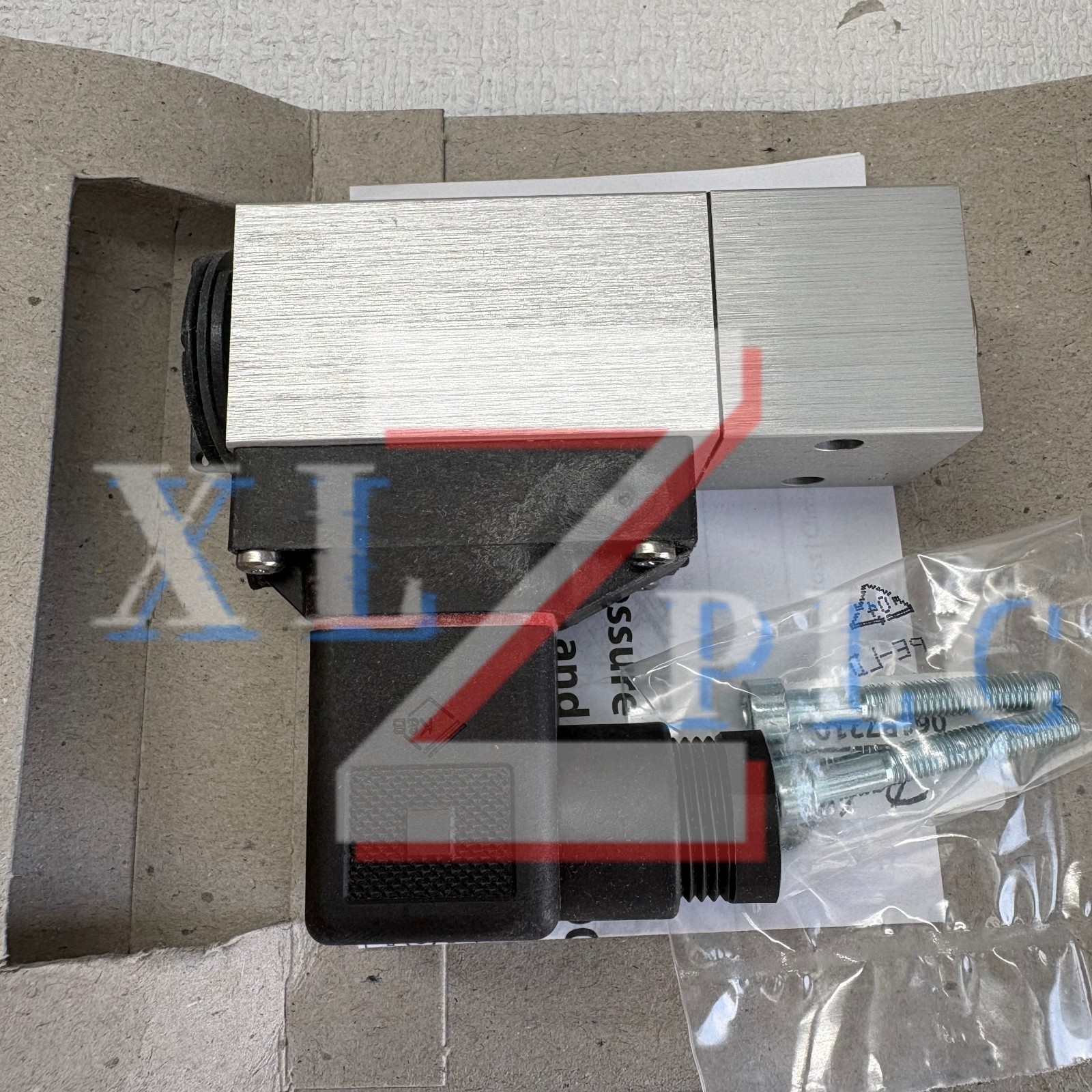 Danfoss 061B000366 MBC5100 pressure sensor#1pcs new in box