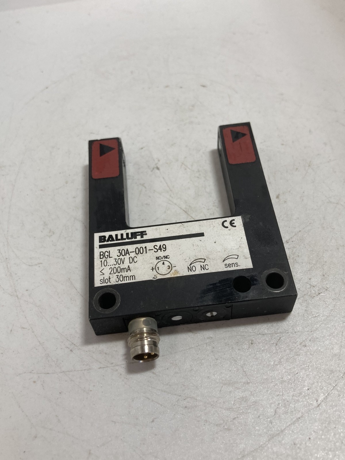 BALLUFF BGL 30A-001-S49 PHOTOELECTRIC SENSOR 10-30VDC 200MA NO/NC SLOT 30MM