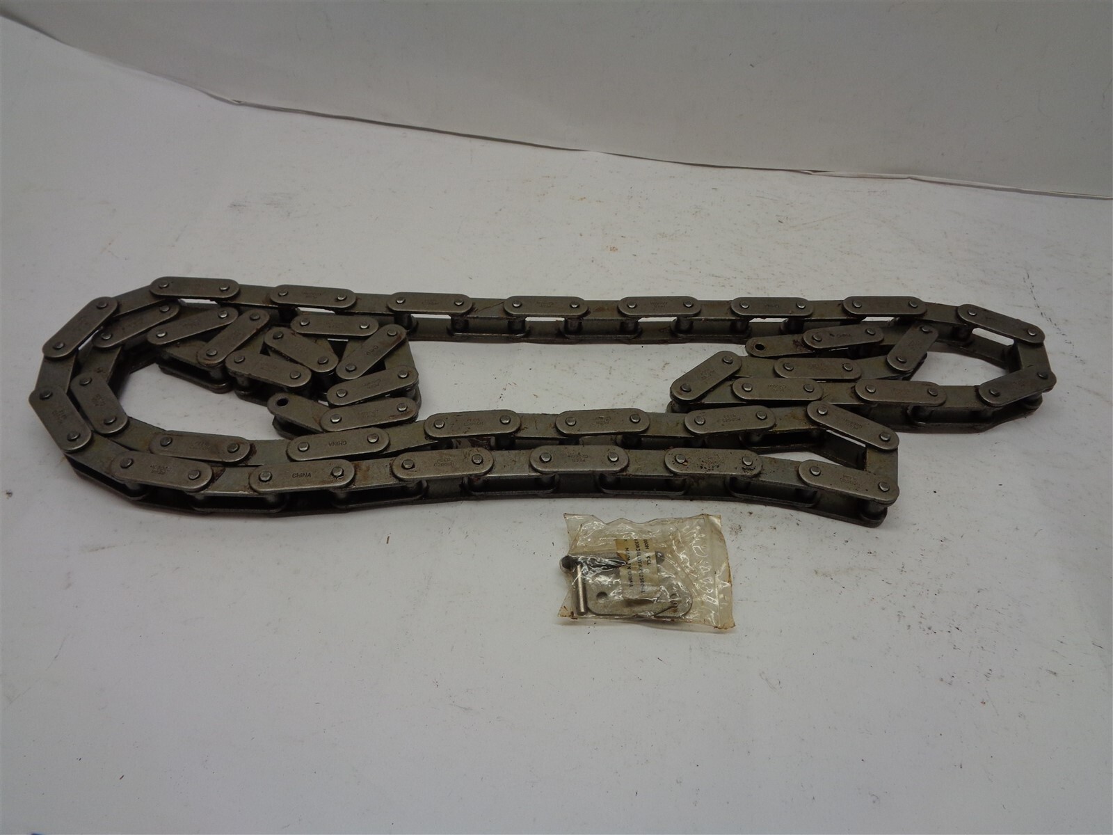 Peer Roller Chain C2060H, 10′ Length, 1.50″ Pitch, 1 Strand, Rivets 80 Links