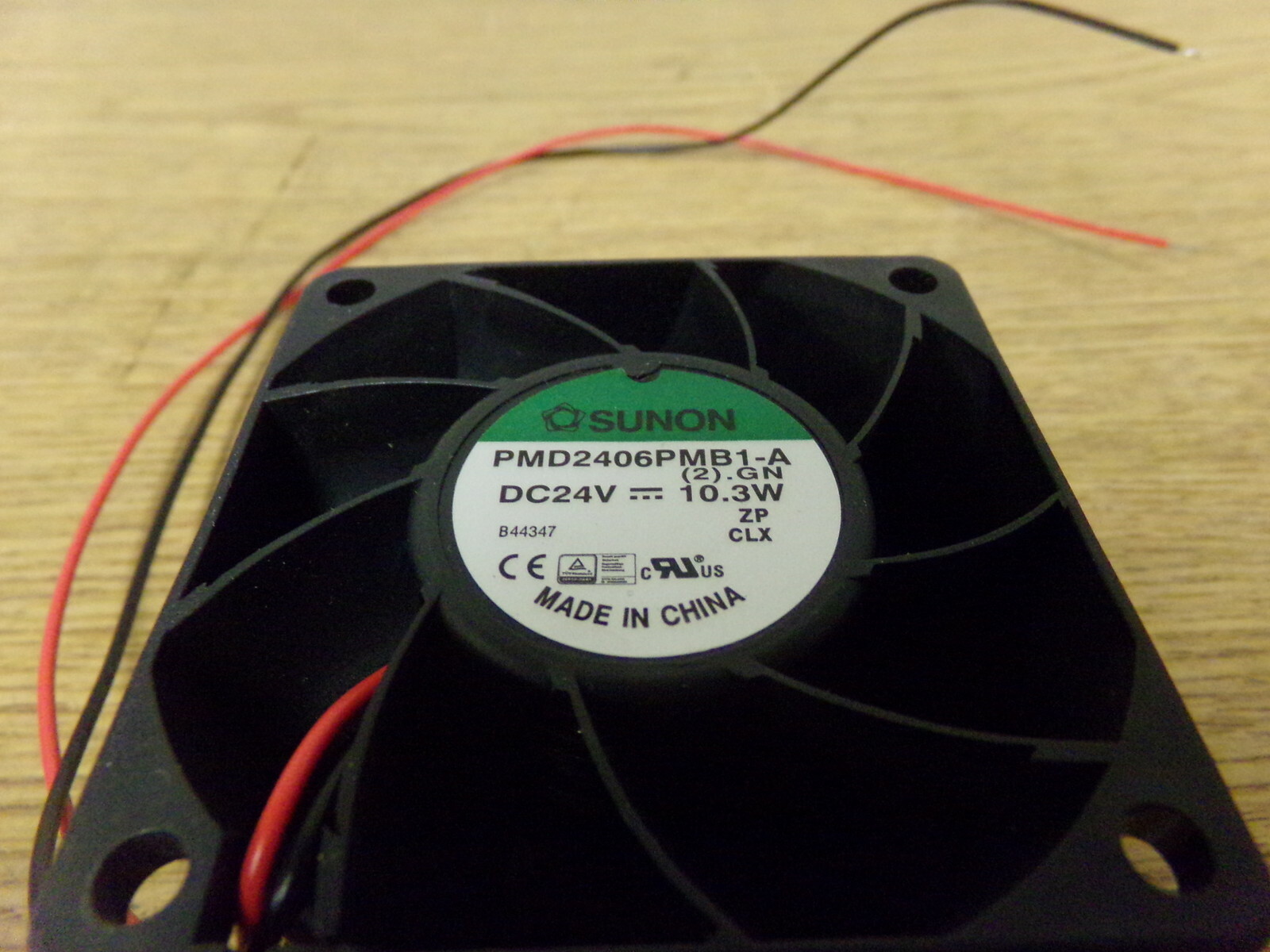 NEW Sunon PMD406PMB1-A Fan DC 24V *FREE SHIPPING*