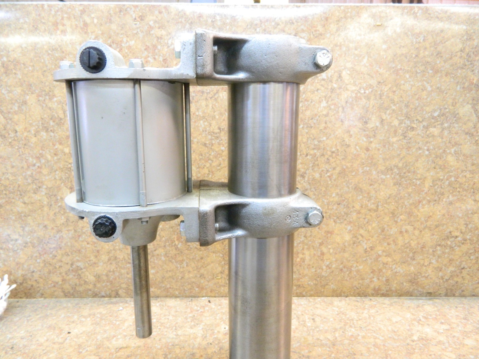 AIR MITE DAP-12 Pneumatic Press 3″ Stroke X 4″ Bore