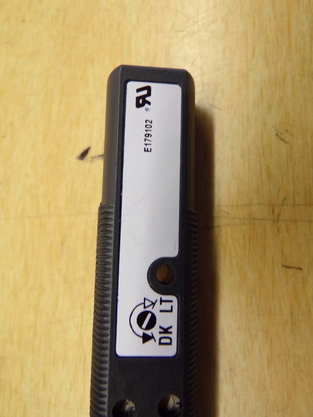 AC/DC Connection 20-264 VAC 1.5W 15-30VDC OBH100-18GKFR75-U-V124 903394