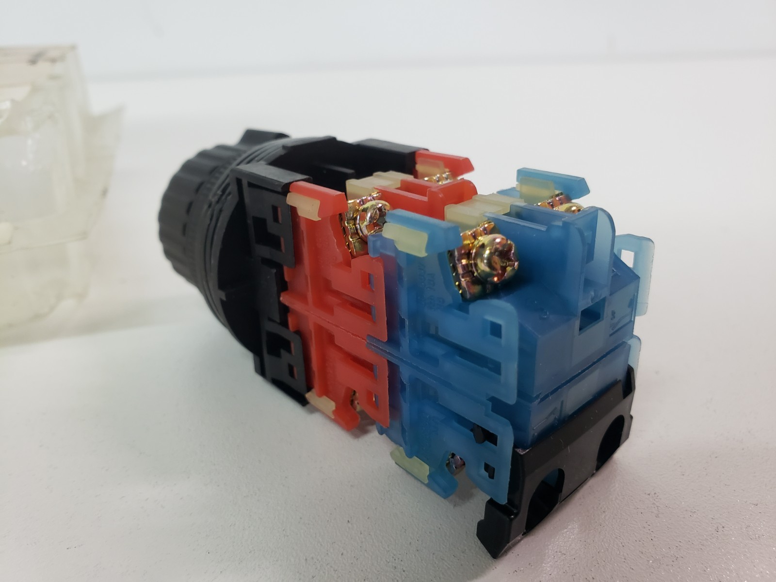 UNUSED – Fuji AR30S3R-22B Selector Switch