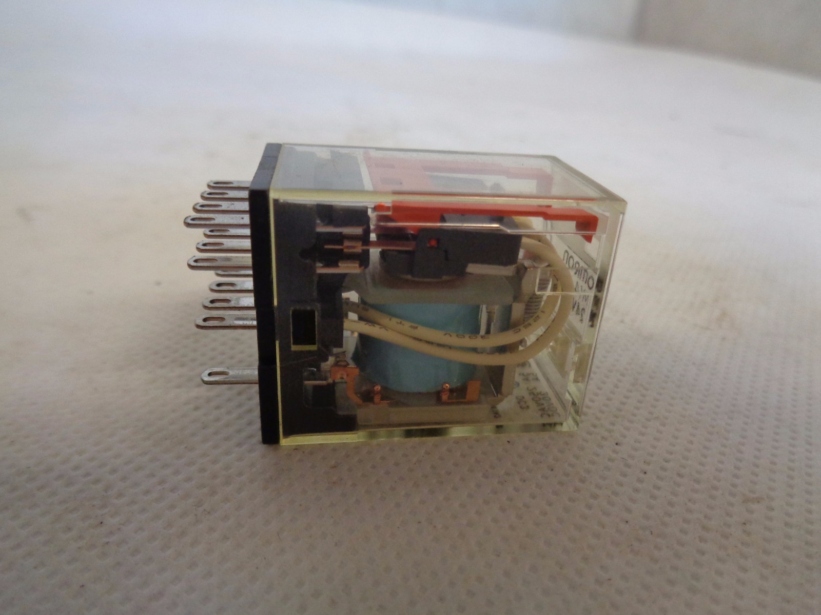NEW OMRON MY4 RELAY 24VDC