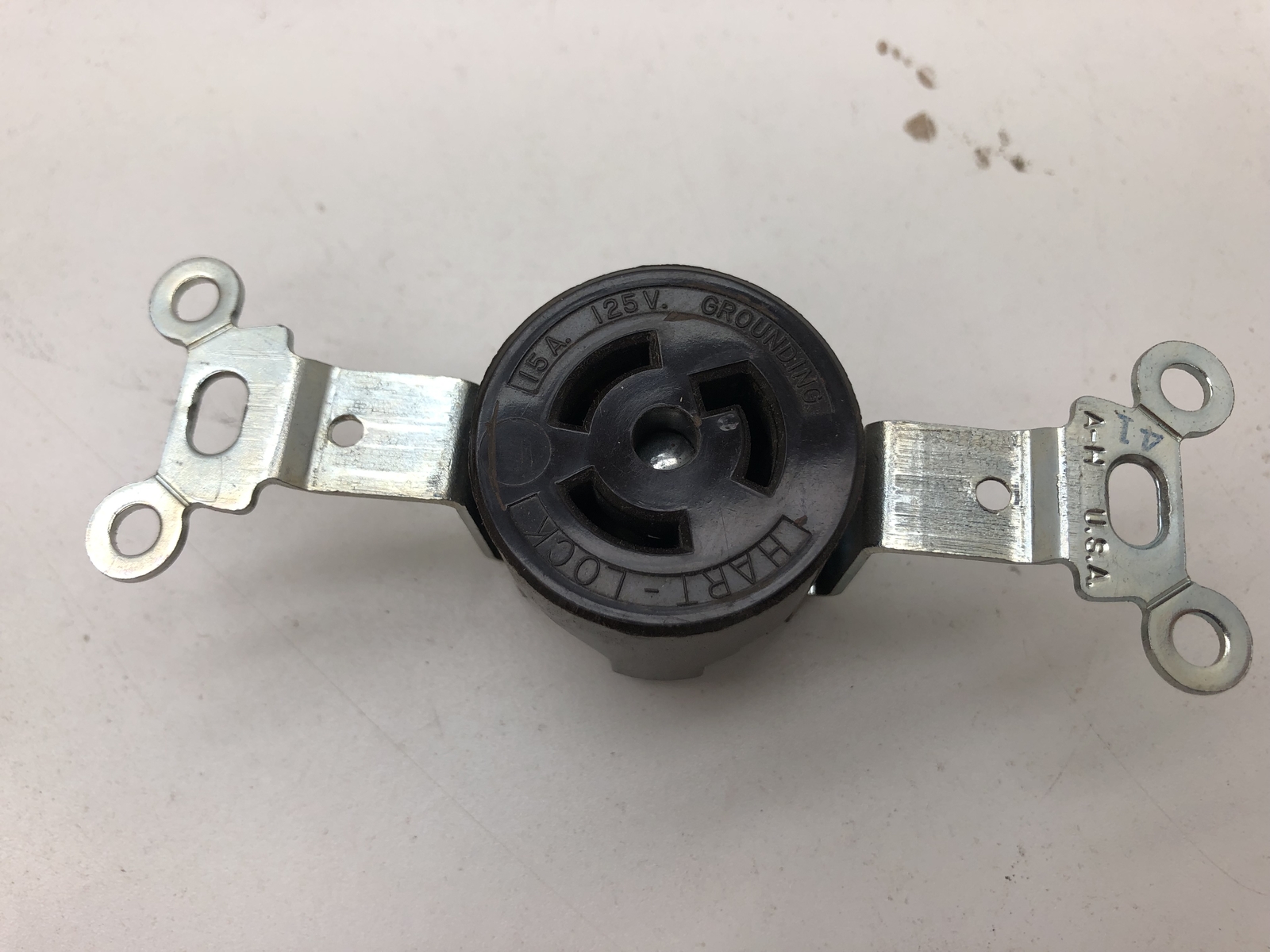 (QTY.13) COOPER-ARROW HART 4710 LOCKING RECEPTICLE