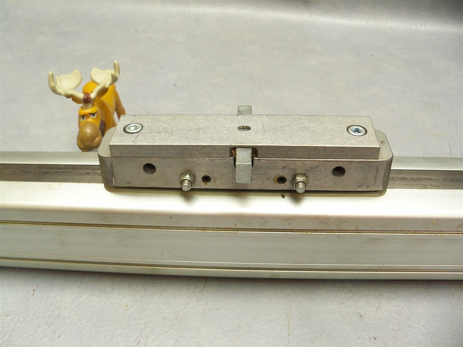 Hoerbiger Origa 402020 / 25x26BM Rodless Air Cylinder