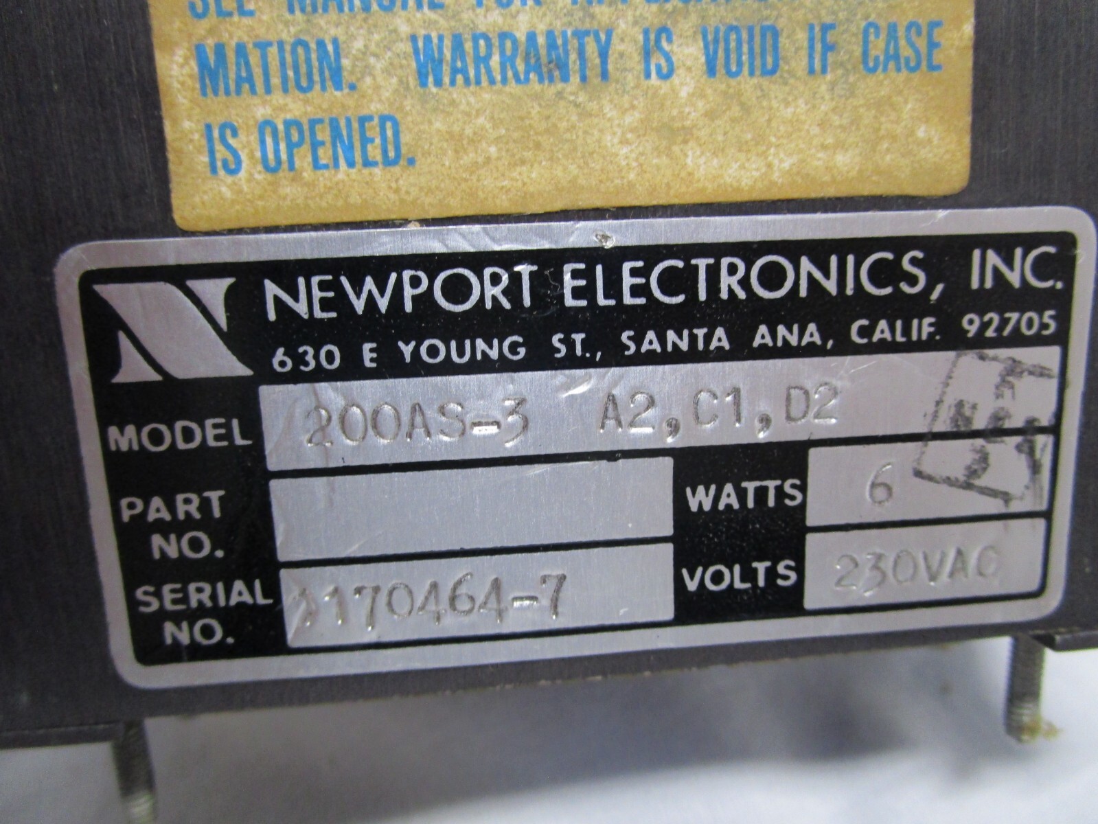 NEW NEWPORT ELECTRONICS 200AS-3-A2-C1-D2 DIGITAL VOLTMETER