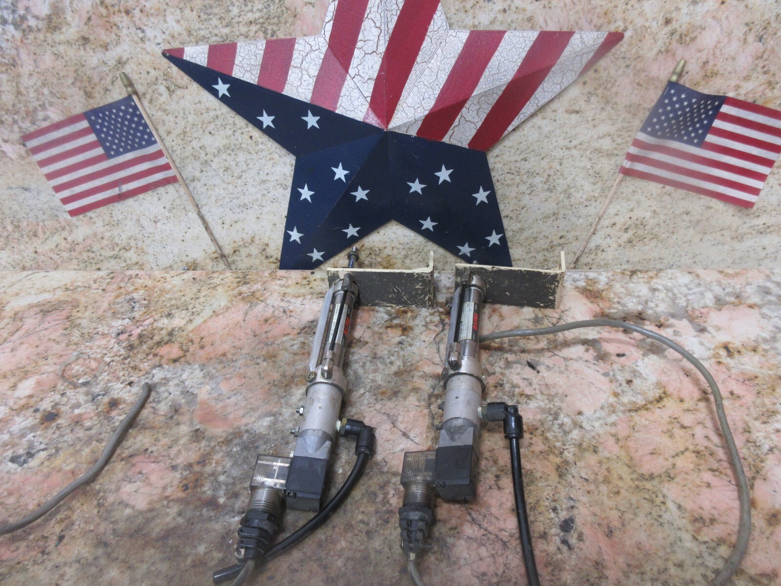 TAIYO A300 HYDRAULIC ARM 10Z-1K SV-SET CYL KSD20N75 B1E2 LOT. NO 702 EACH 1