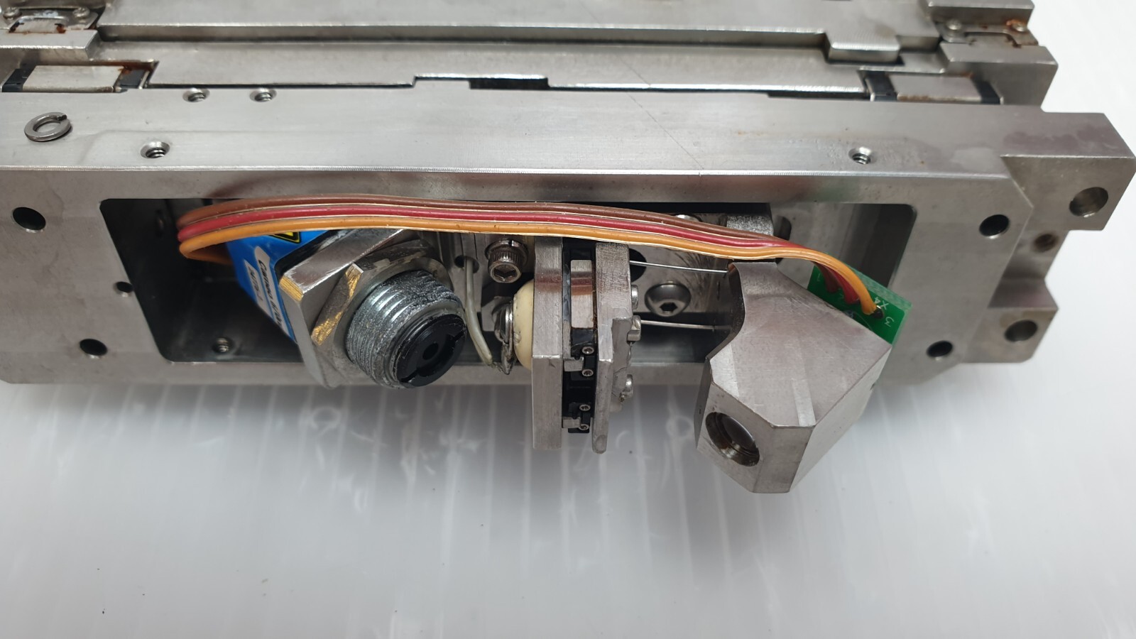 Jordan Valley Bruker ASSY with Spectra-Physics Micro-Controle TRA12CC
