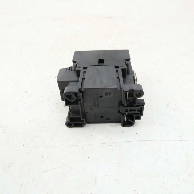 FUJI ELECTRIC 4NC0A0210 200-220/220-240V NSNP