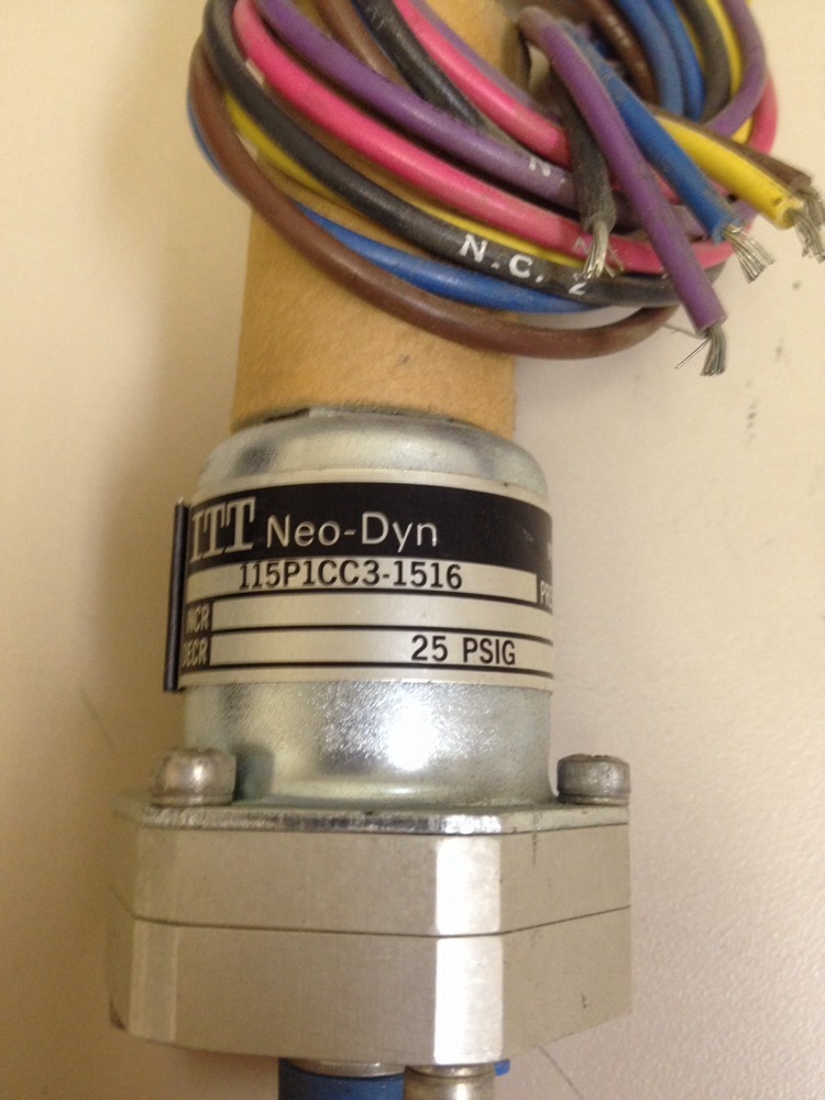 NEW // ITT NEO-DYN 115P1CC3-1516 1000 PSIG PRESSURE SWITCH
