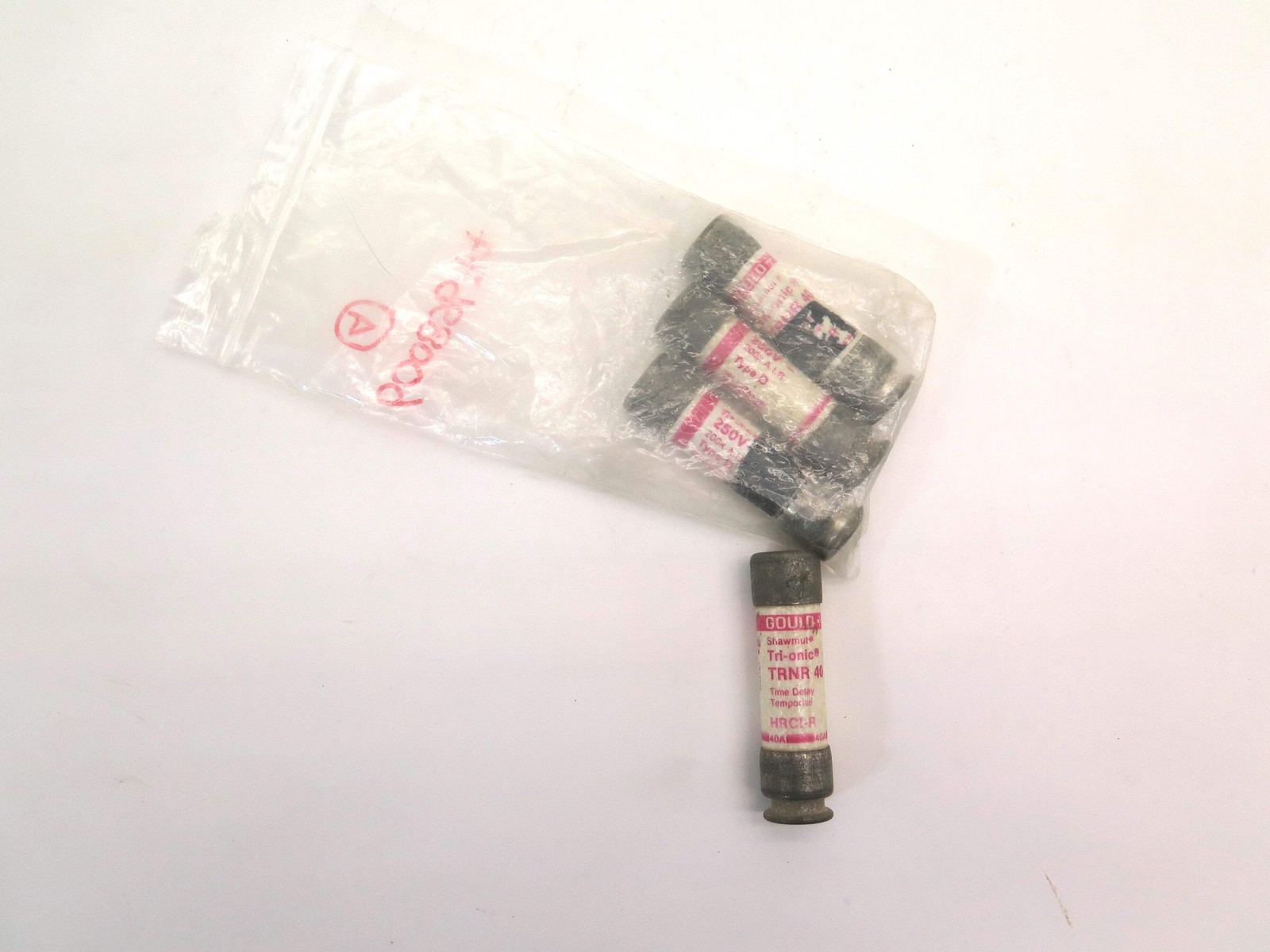 Gould Fuse Tri-onic HRCI-R TRNR 40 250V Type D LOT OF 4
