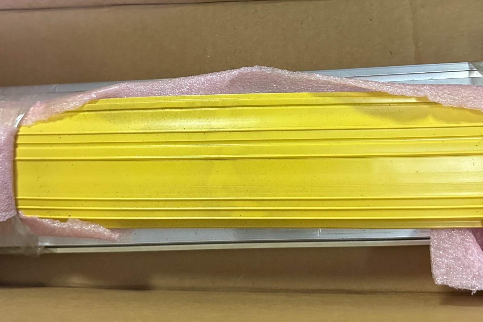 NEW STI 43122 SAFETY MAT TRIM HARDWARE KIT 43782-3660 / 437823660 36”X60” UNI