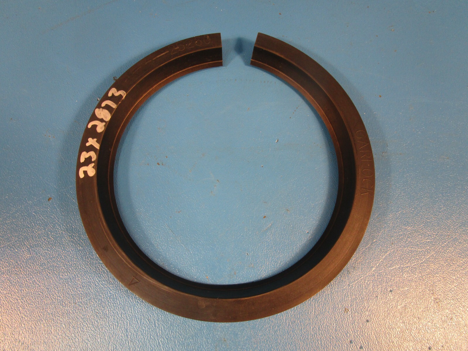 GARLOCK KLOZURE 25003-2873, Model 23 Oil Seal, Split 4.875″ ID, 6″ OD X 1/2″ WID