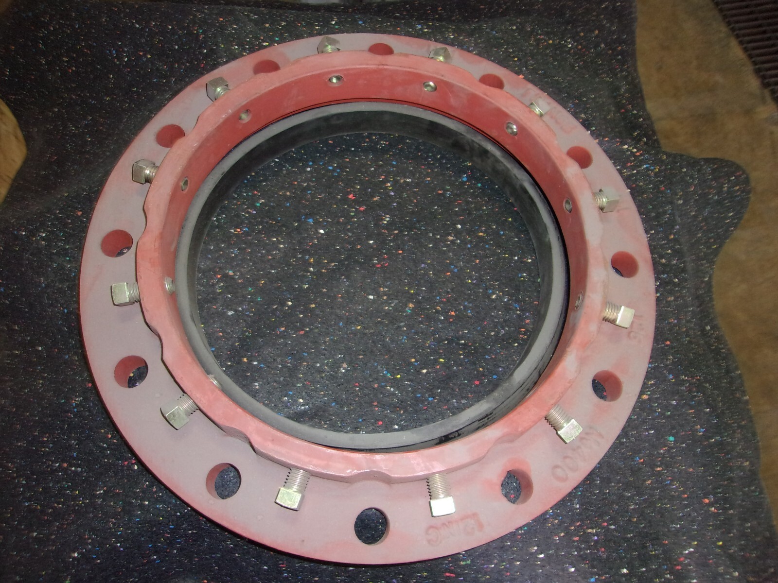 NEW SURPLUS 12″ UNIFLANGE ADAPTER #400 UFA400S12 125/150 LBS BOLT PATTERN