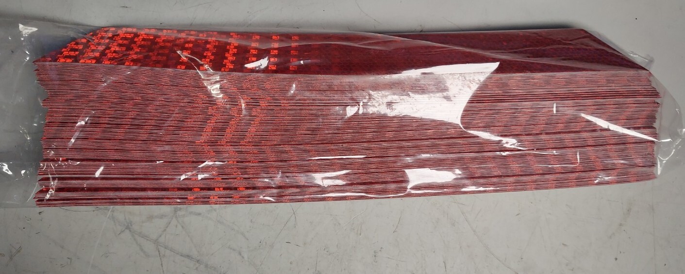 Bag of 100 – Avery Dennison Red Reflective Strips V972NPLUQ 13.8″ x 1.75″