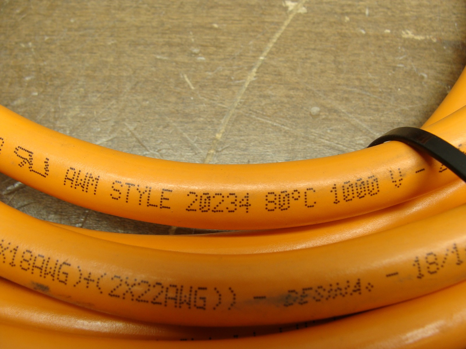KOLLMORGEN HYBRID SERVO CABLE AKD CCJ1A2-015-006-00 HIPERFACE DSL/SFD3 240V 6A
