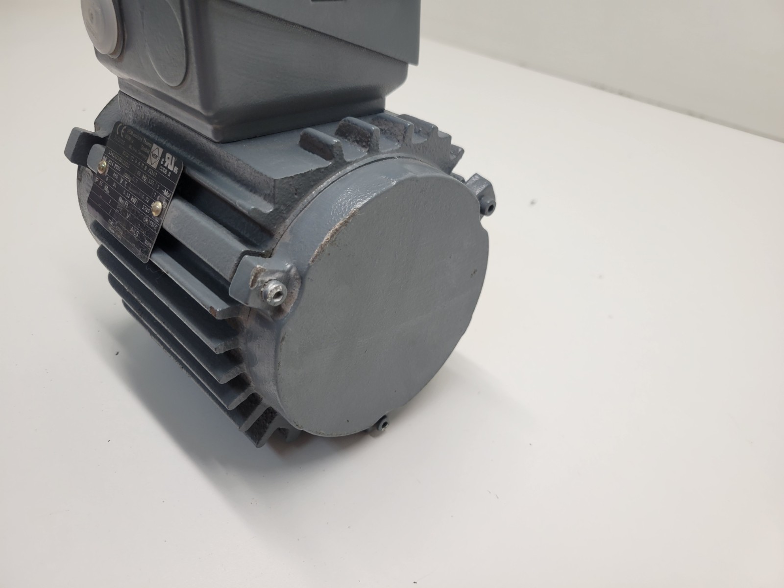 NEW OLD STOCK! VEM .12kW 480V MOTOR K210-71-G-4-U-H/1107