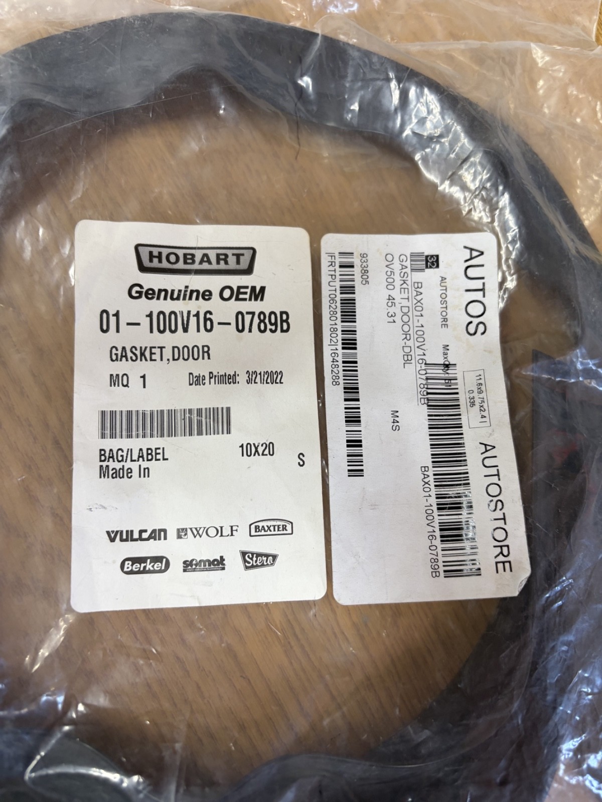 Hobart 01-100V16-0789B OEM Door Gasket DBL OV500 45.31in Oven Seal Black