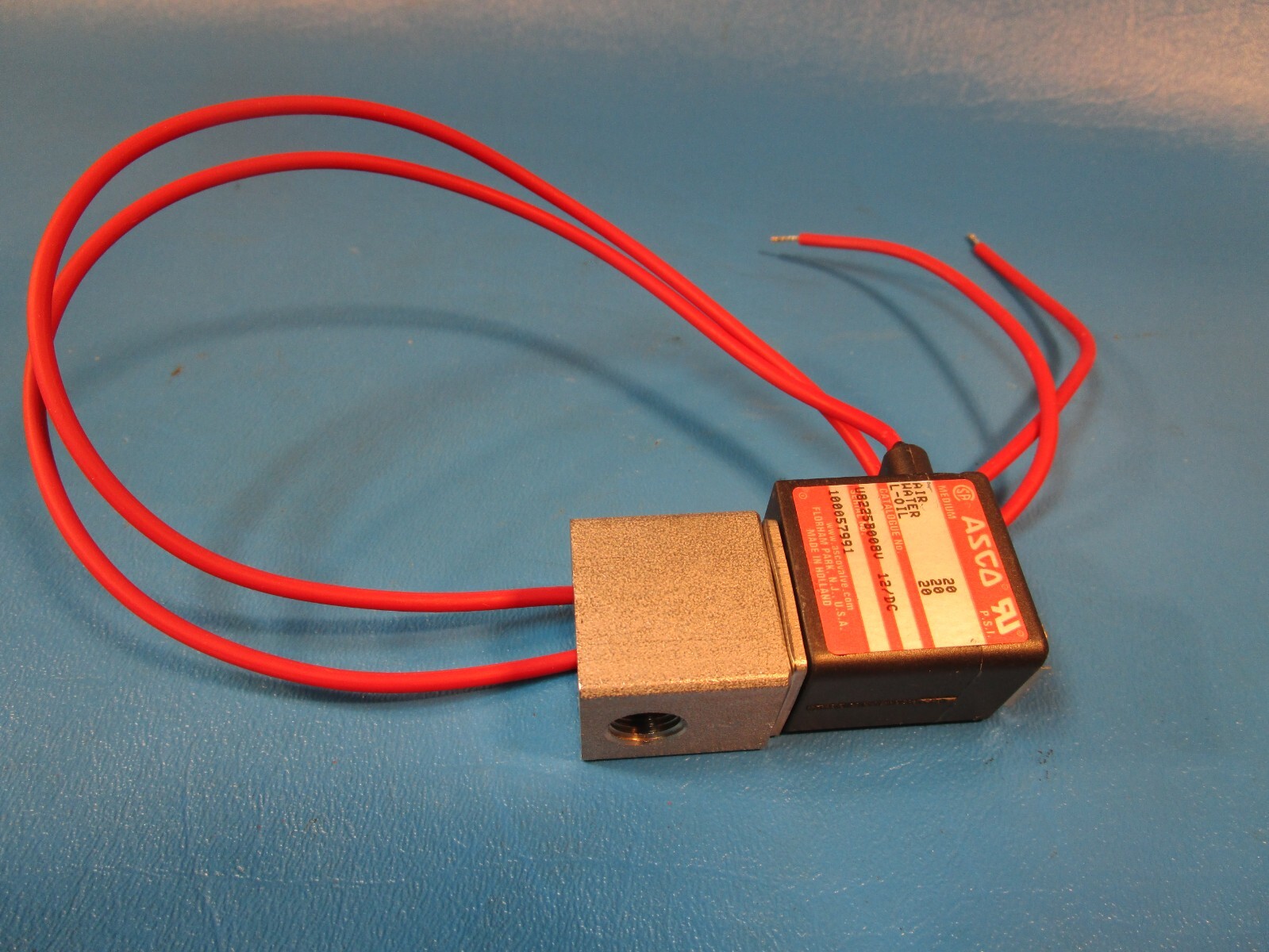 ASCO U8225B008V 12VDC SOLENOID VALVE. 20PSI AIR/ 20PSI WATER / 20 L-OIL