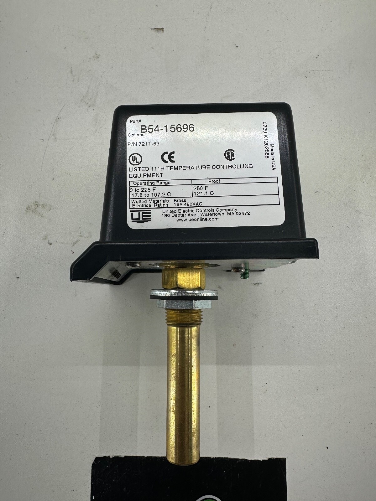 United Electric B54-15696 Temperature Controller New