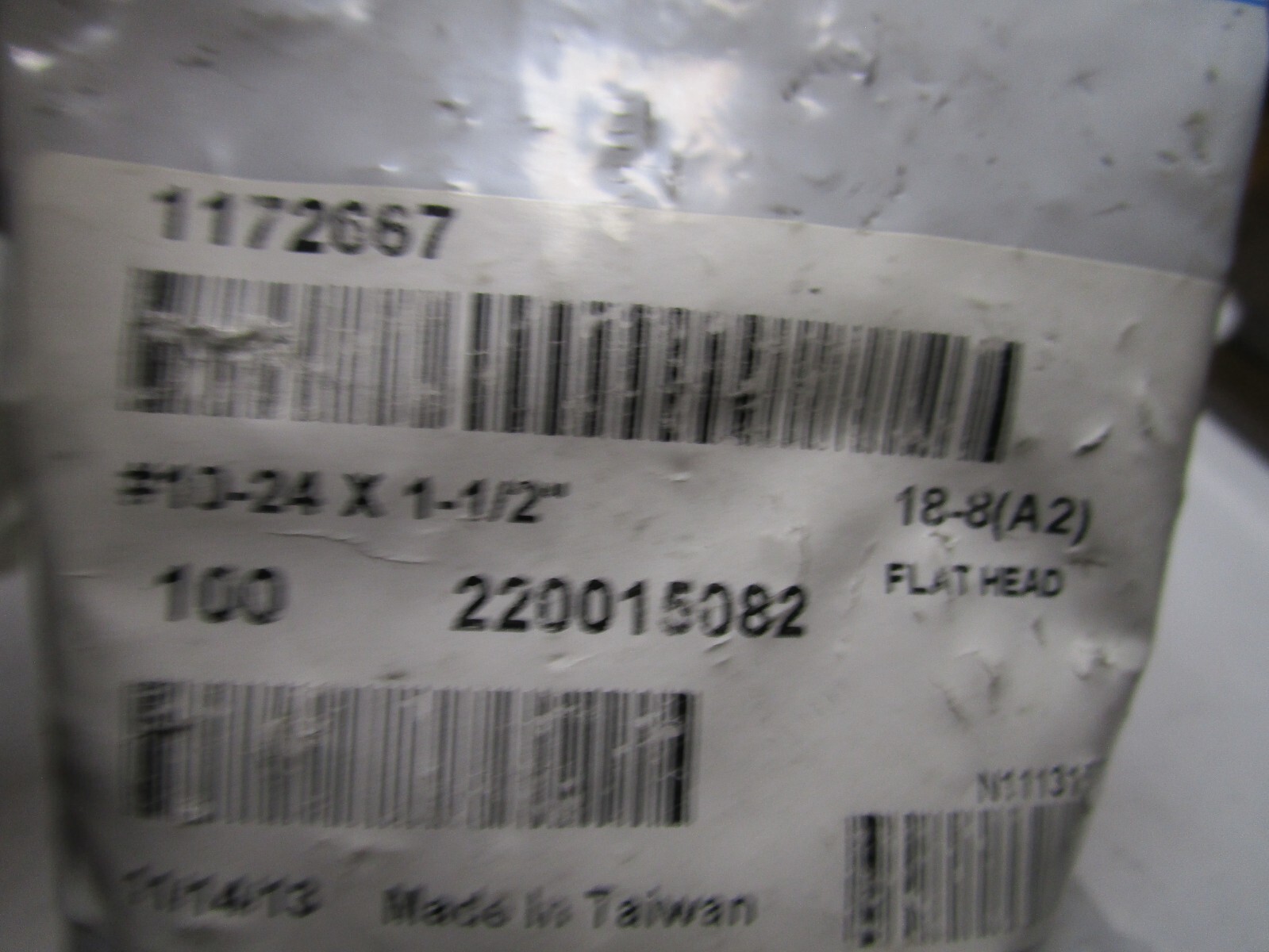 #10-24 x 1-1/2″ Phillips Flat Head 18-8 Stainless Steel Machine Screw QTY 100