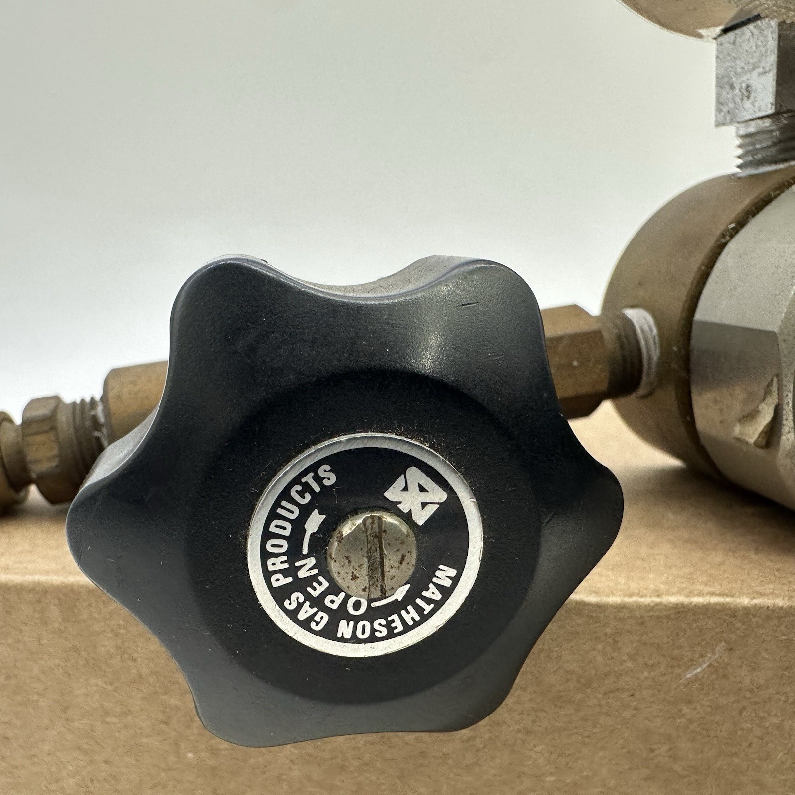 Matheson 3423 Brass High Purity Gas Regulator