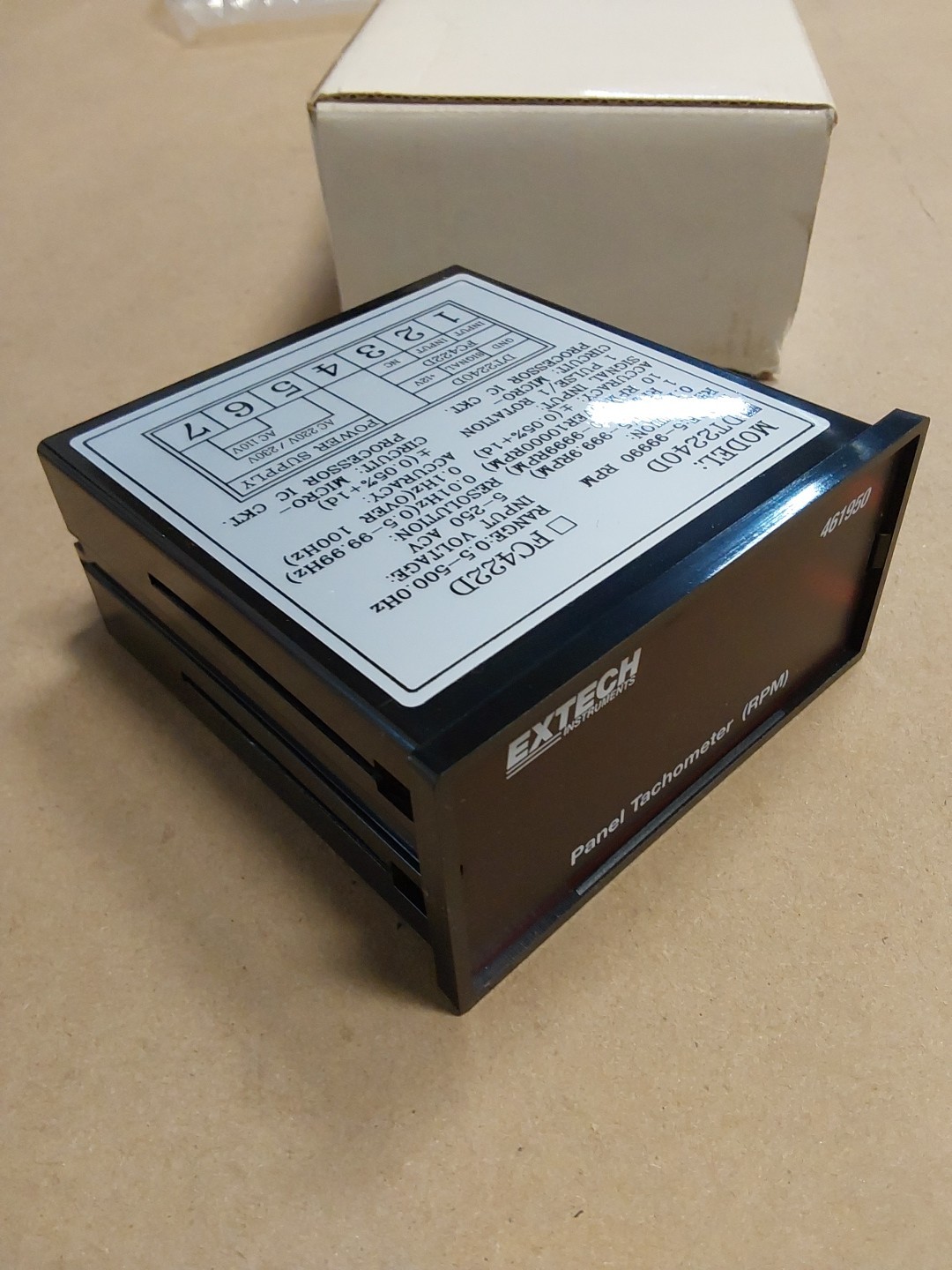 EXTECH DT2240D Panel Tachometer 461950 BRAND NEW