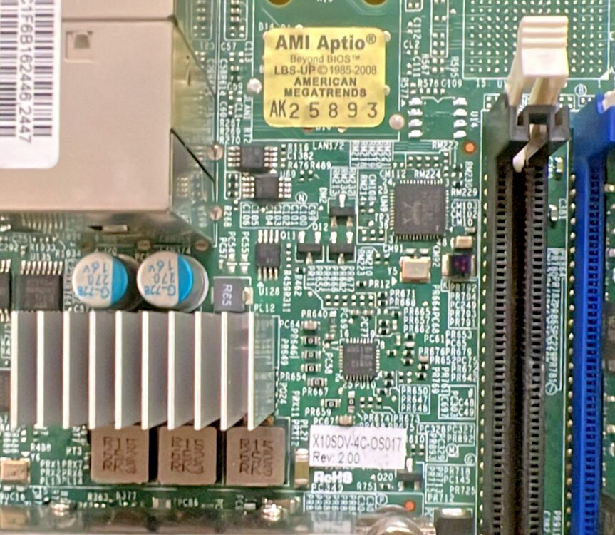 SUPER X10SDV-4C-OS017 REV 2.00 AND 2 MOTOROLA 8GB
