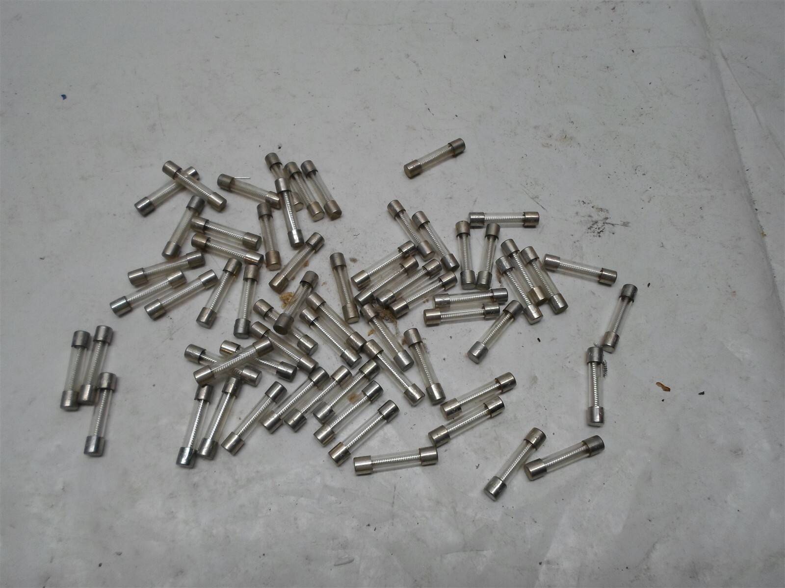 Lot of 64 Fuses: Buss BK / MDL-7 Fuses