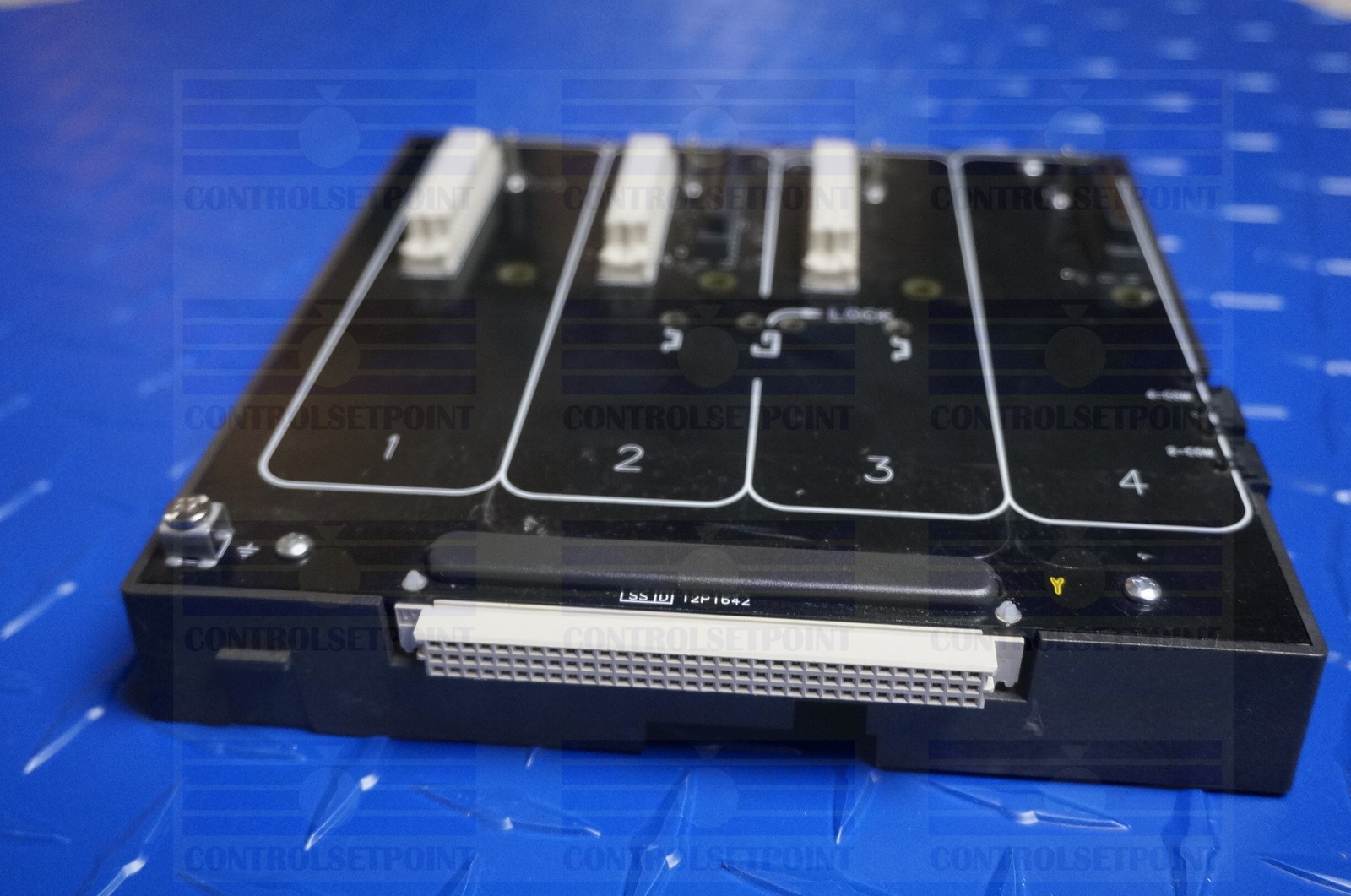 EMERSON DELTAV KJ4002X1-BC2 TOP 4 WIDE VERTICAL CARRIER VE3055M1 12P1729
