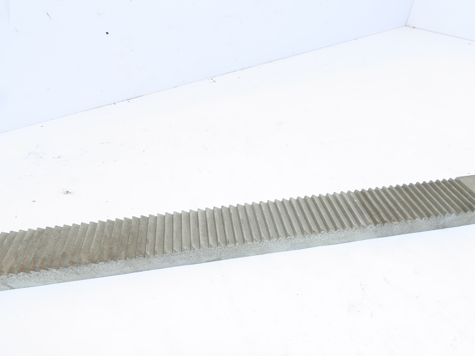 3/4″X1-1/2″ Steel Linear Straight Rack With Ratchet Teeth 1/4″Pitch 36-5/8″ OAL