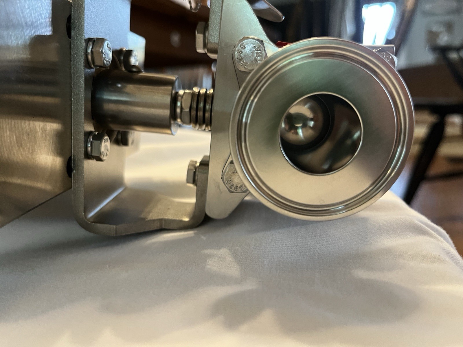 PBM 1” Tri-Clamp Sanitary Valve Assembly 316L SS Jamesbury Actuator Westlock New