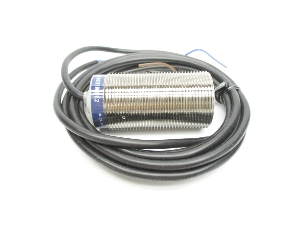 TELEMECANIQUE XS630B1MBL2 24-240VAC NSMP