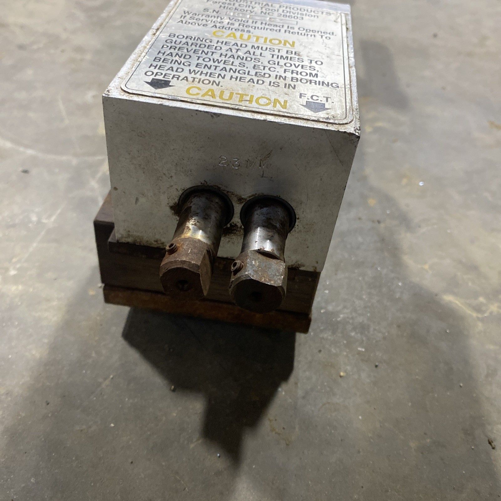 ARO 8255-A28-3 PNEUMATIC Drill With Two Head Spindle