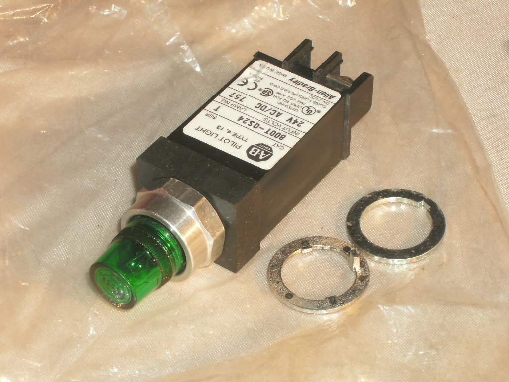 ALLEN BRADLEY 800T-QS24G SER. T SMALL PILOT LIGHT GREEN 24V AC/DC 800TQS24G