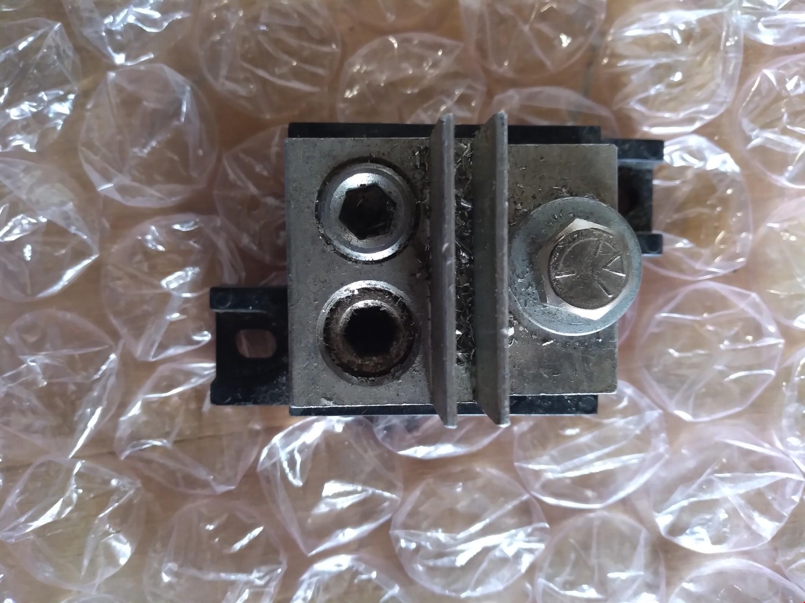 NOM-6 CU7AL 250
