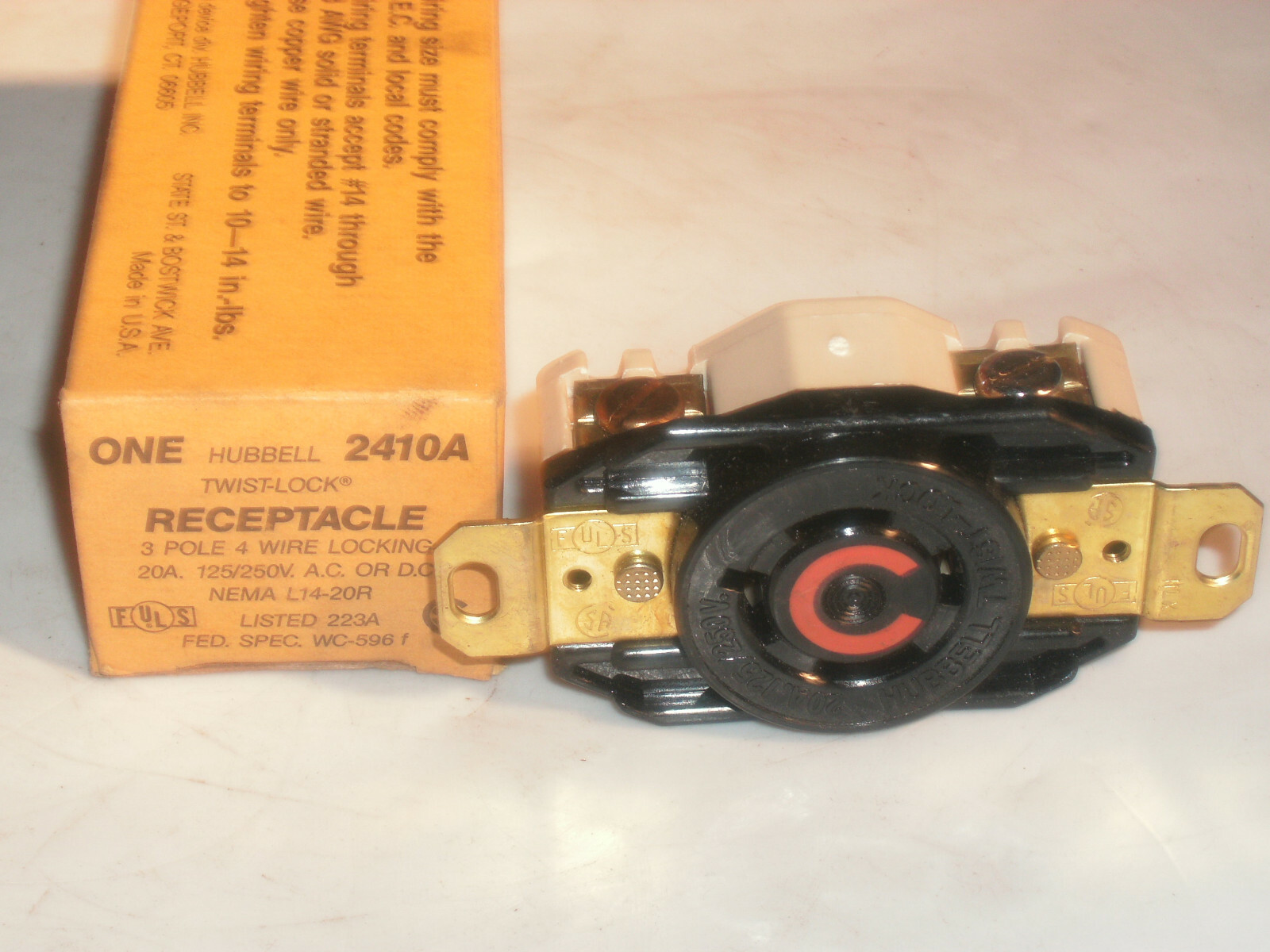 HUBBELL HBL2410 TWIST-LOCK RECEPTACLE 20A 125/250V NEMA L14-20R 3P 4W 2410A