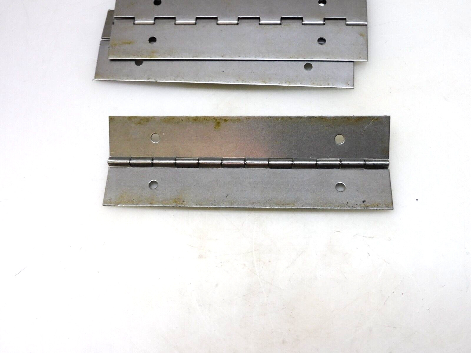 LOT OF 4 NO NAME 2″ X 6″ PIANO HINGE 2 HOLE 3/16″ .040 THICKNESS