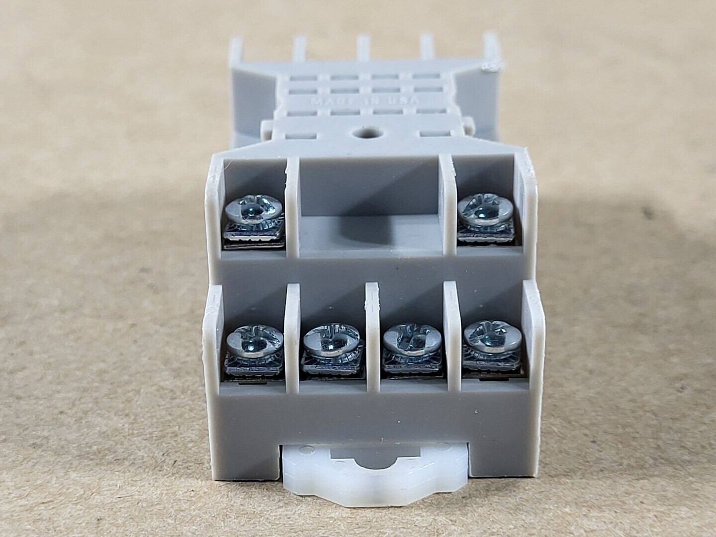 SURPLUS NEW Tyco Electronics 27E894 14-Pin Relay Socket