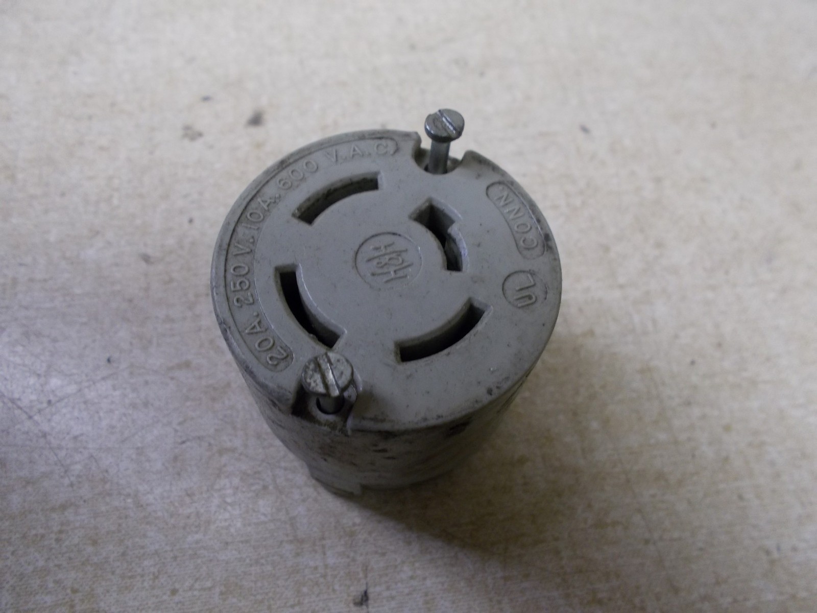 Arrow Hart H & H Plug 20A 250V 600VAC 10A Receptacle *FREE SHIPPING*