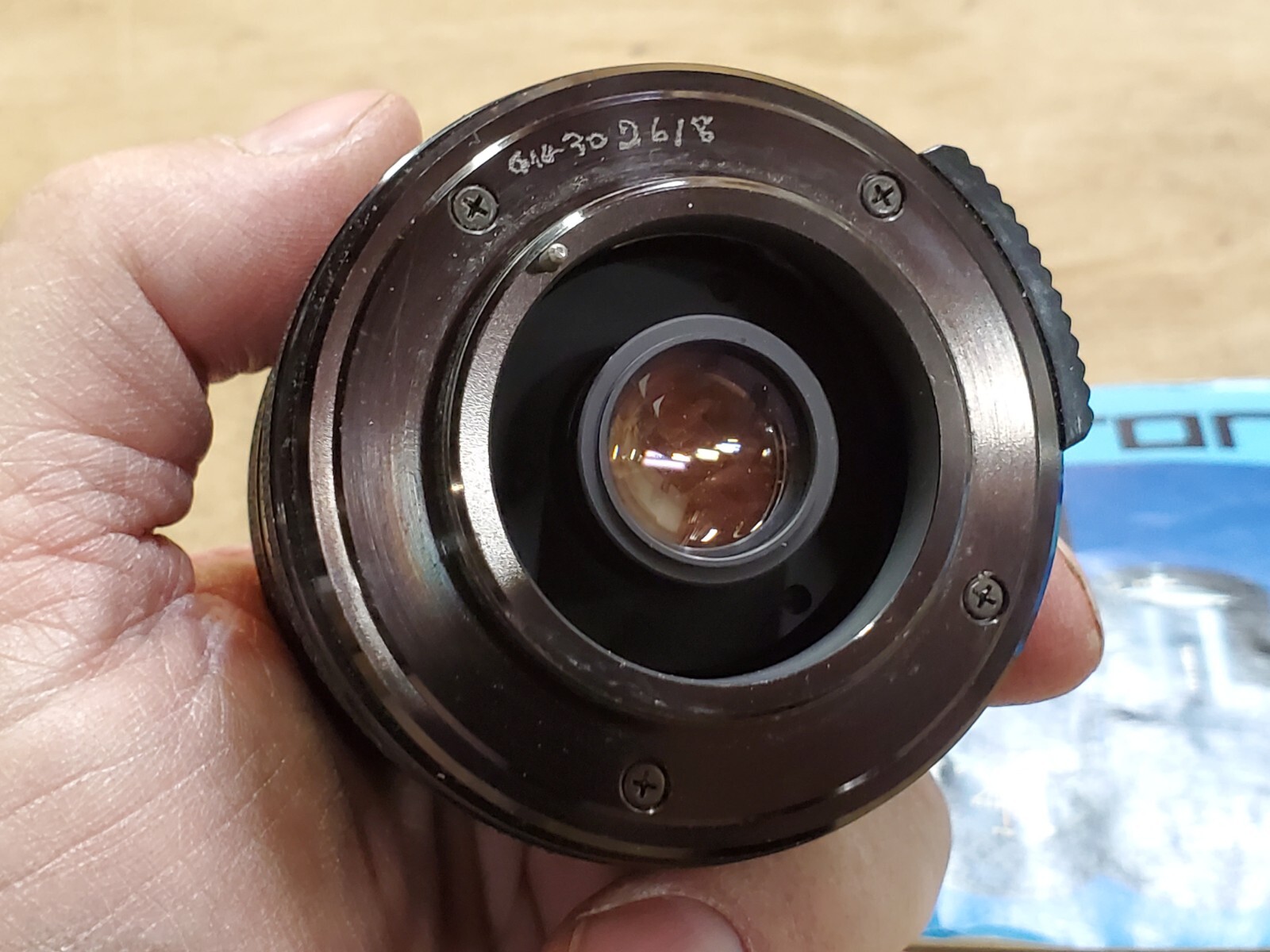 Tamron F System 28mm F/2.8 Automatic Wide Angle Lens, M42 Mount, 52mm, Caps