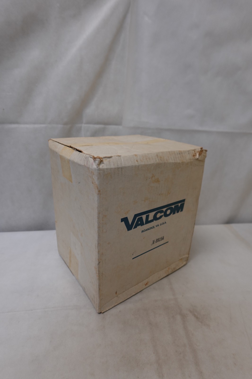 Valcom V-9925A Loud Warble Ringer Horn w/Volume Control – New Surplus in Box
