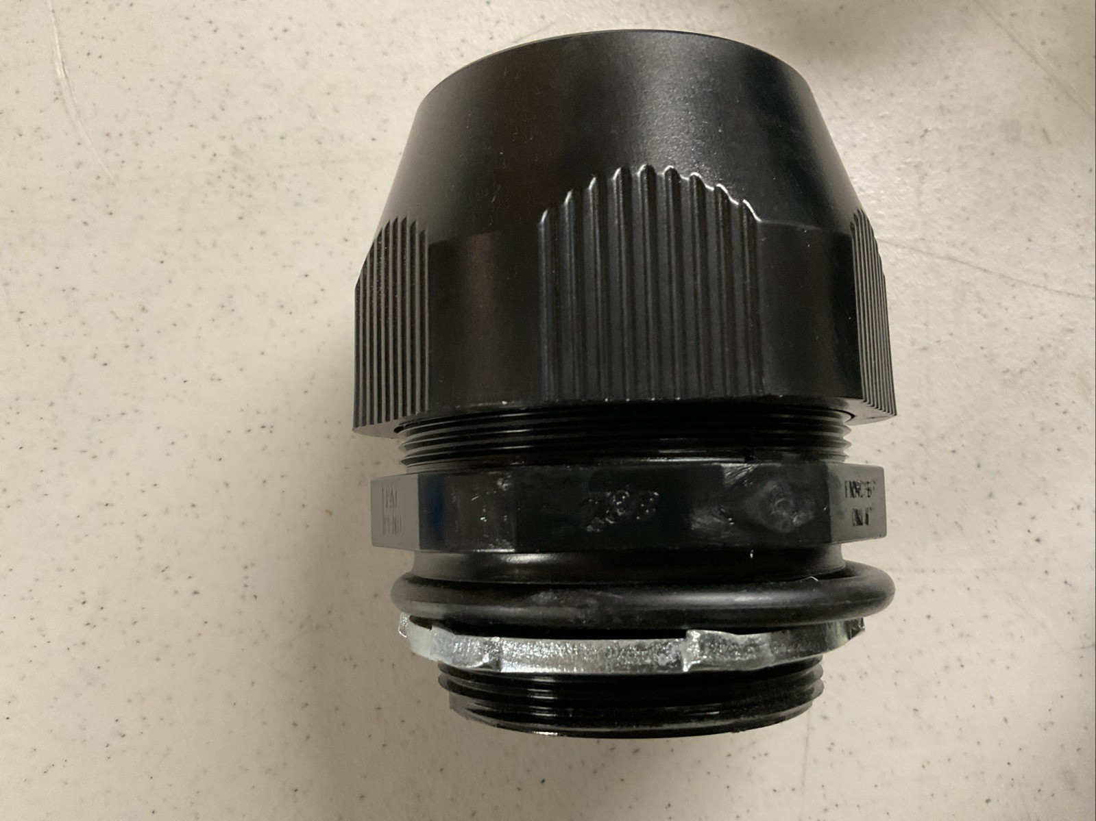 8 Thomas & Betts FNMC-B 2″ Only Liquid Tight Straight NonMetallic Connector