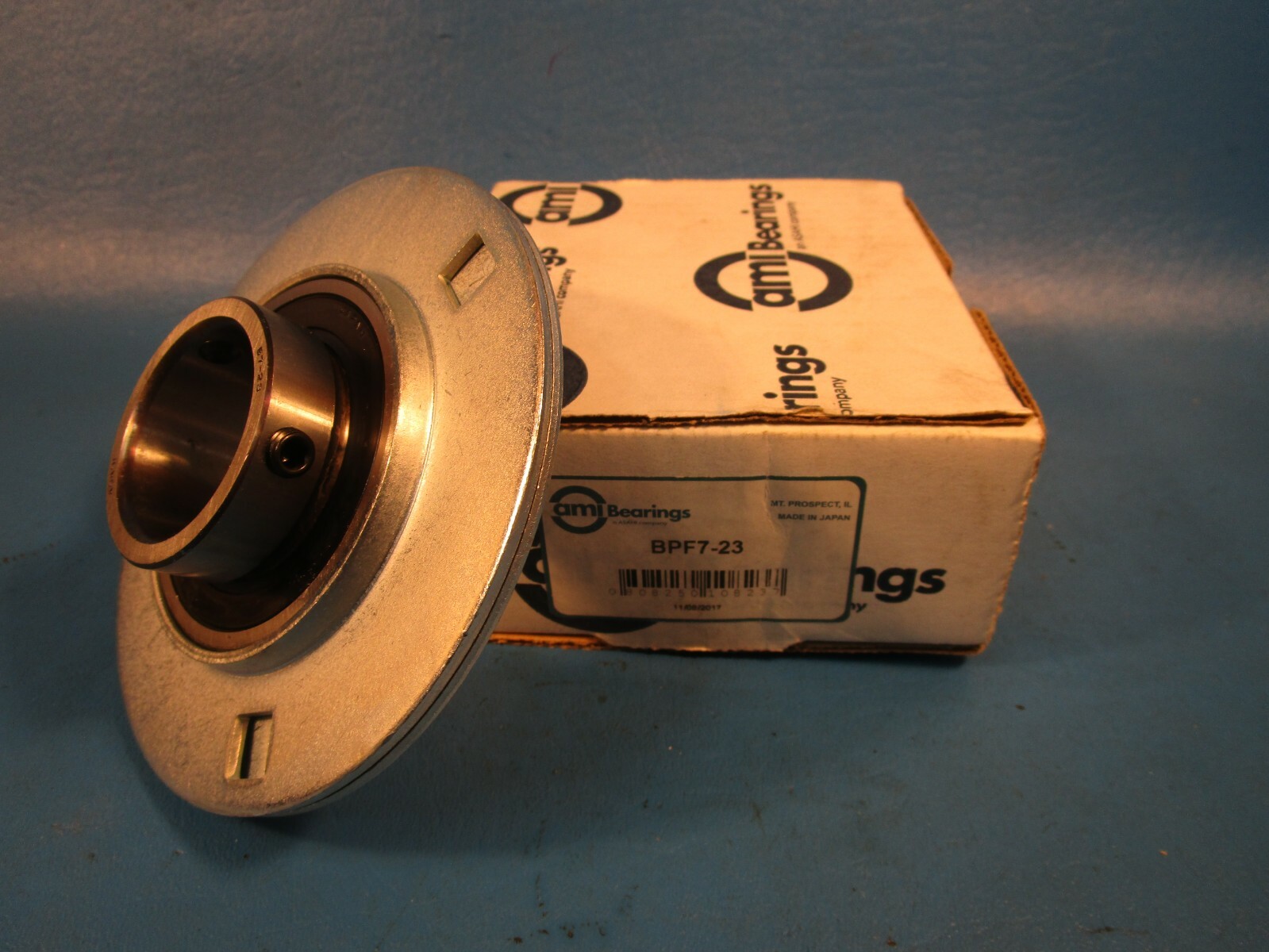 AMI BPF7-23, 3 Bolt Flange Unit, Set Screw Bearing Insert, 1 7/16 Bore