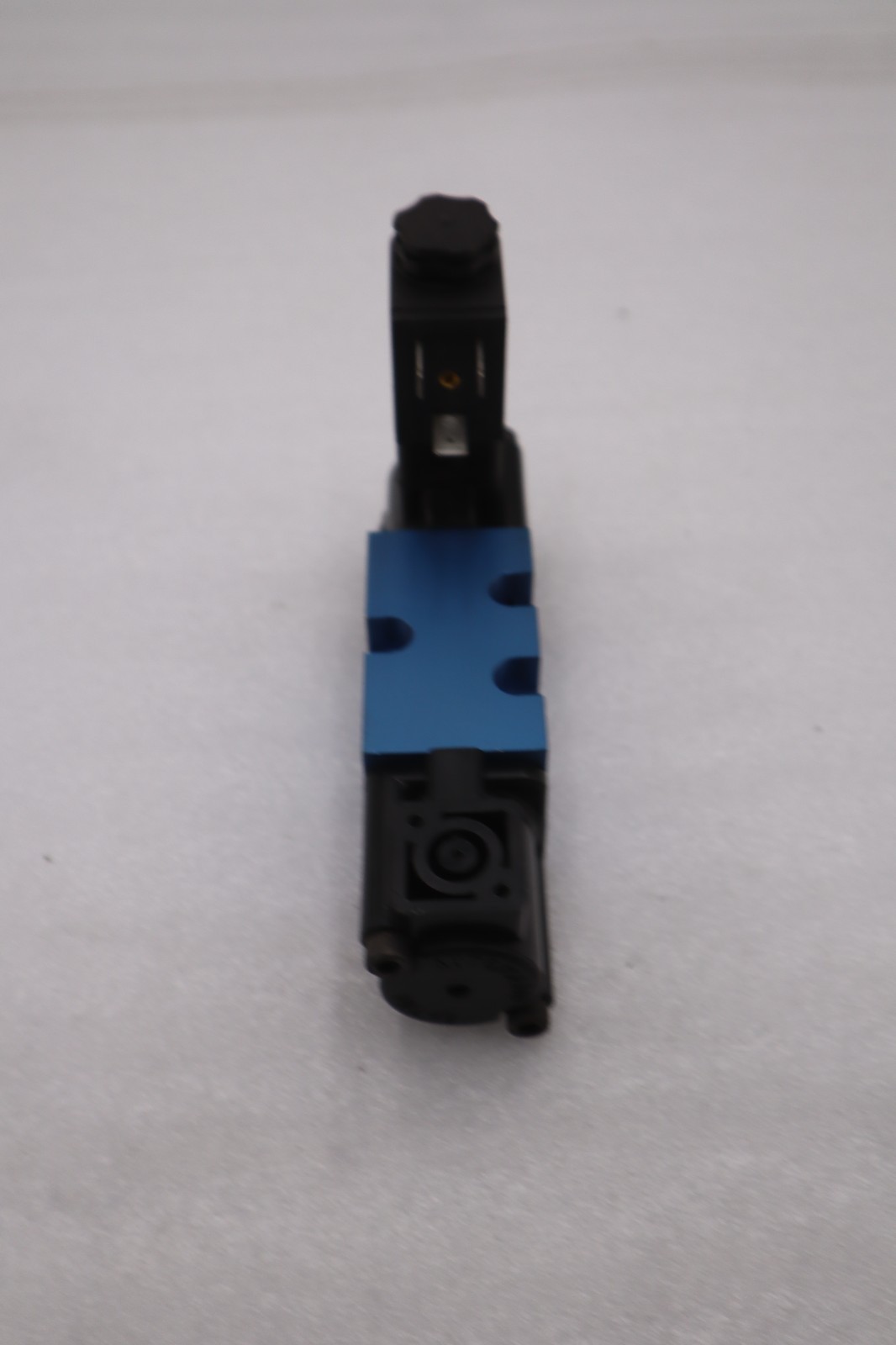 AUTOMATIC VALVE 413B03X19A-AA 120V NEW OPEN BOX STOCK L203CC